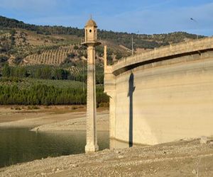 El Pantano de los Bermejales, camino de convertirse en río