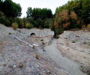 El Pantano de los Bermejales, lo que el agua aflora