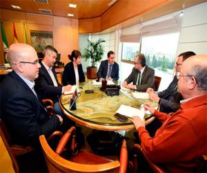 Diputación firmará un convenio con Endesa para evitar cortes de suministro a familias sin recursos