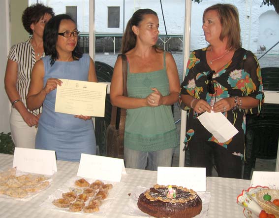 Sonia Jiménez, agradece la colaboración de todos Sonia Jiménez, agradece la colaboración de todos