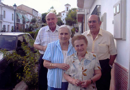 Maria, Pedro, Consuelo y Luis, los patriarcas de la famiña Ramos Centeno