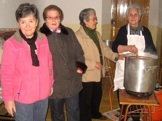  El centro de adultos participa activamente en mantener la tradición 