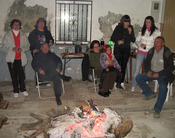  Todas las generaciones se unen para mantener nuestra tradición (C/ Madrid)  