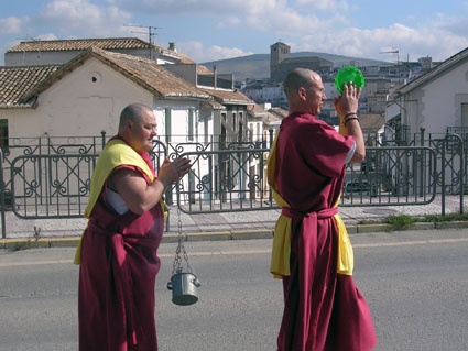 Mas budistas por Alhama
