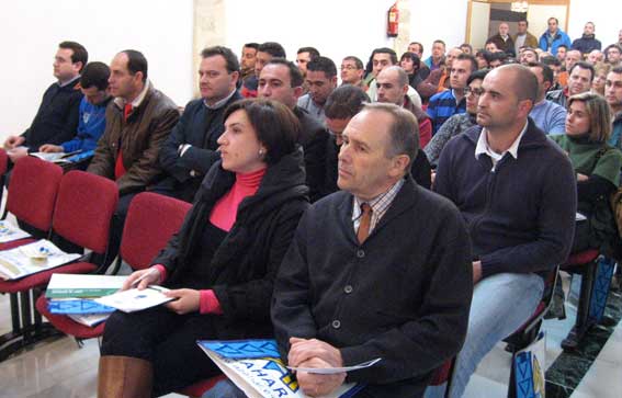 La presentación fue seguida con interés por numerosos alcaldes de Granada y Málaga 