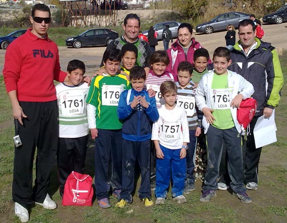  El grupo de deportistas alhameños 