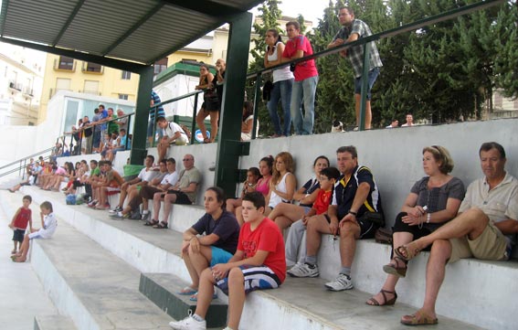 Esperemos que los próximo encuentros motiven a la afición y a los alhameños Esperemos que los próximo encuentros motiven a la afición y a los alhameños