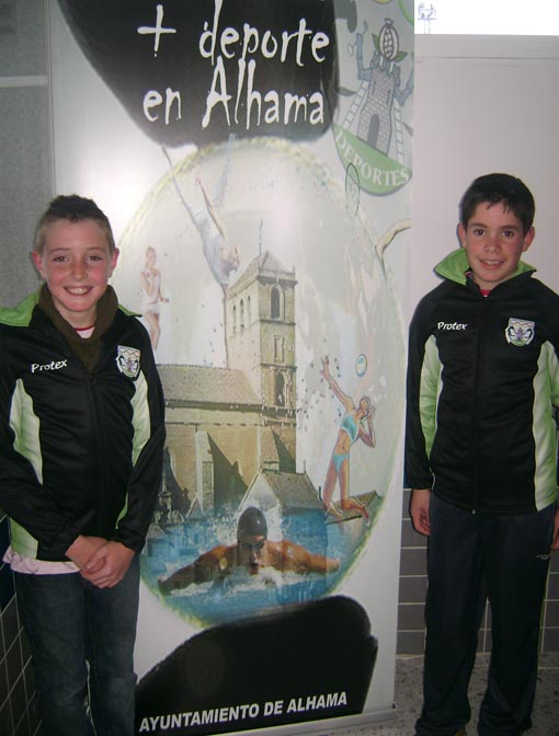   De izq, a dcha. José Ignacio López y Manuel Durán, alevines alhameños convocados por la selección provincial de fútbol sala 