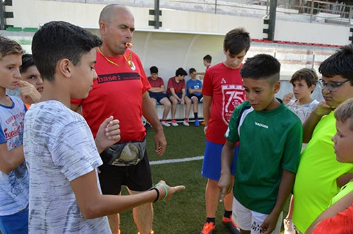 https://www.alhama.com/digital/images/stories/deportes_2019/liga_infantil/encuentro_02072019_01.jpg