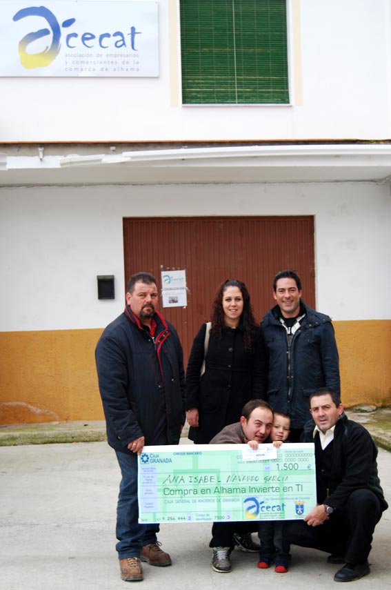  El día 7 de enero lo comenzaron retirando el cheque de los 1.500 euros en la sede de ACECAT 