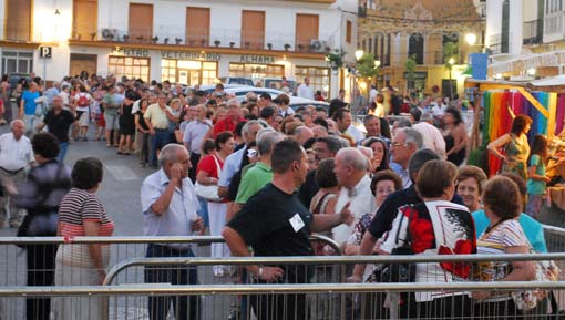  Alhama se llenó de visitantes para el concierto de Miguel Poveda 