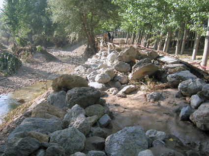 Estado en el que ha quedado el paseo fluvial de Fornes