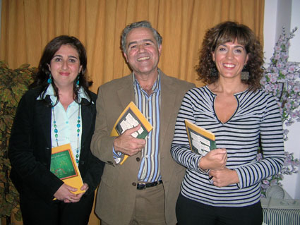 Antonio Rus (centro) y las tecnicas Inmaculada Ortea y Monserrat Pastilla