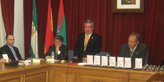  El presidente del Patronato, Andrés García Maldonado, se dirige a los premiados y presentes 