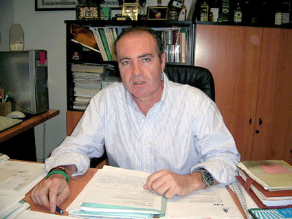 Manuel del Pino, en la sede de Asaja Granada Manuel del Pino, en la sede de Asaja Granada