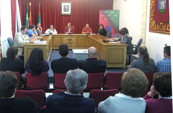 Ambiente del pleno del 11 de mayo de 2011 Ambiente del pleno del 11de mayo de 2011