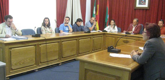 La concejala de IU se inbteresa por los aspectos políticos y legales de este proceso que ahora se inicia La concejala de IU se inbteresa por los aspectos políticos y legales de este proceso que ahora se inicia