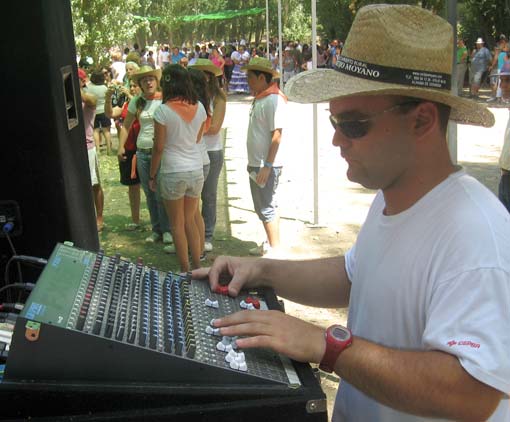  Juan Gabriel Raya se encargó del sonido de la Romería 2010 