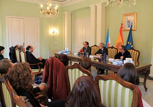 El subdelegado del Gobierno en Ourense, Roberto Castro, presidió el acto de presentación del libro El agua bienhechora El subdelegado del Gobierno en Ourense, Roberto Castro, presidió el acto de presentación del libro El agua bienhechora