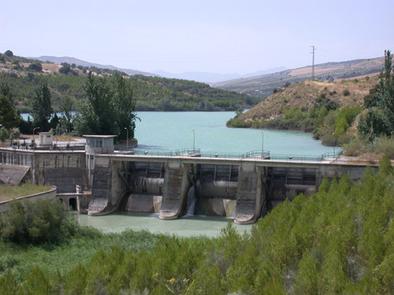 Contraembalse de Cacín, en las proxiamaidades de El Turro.