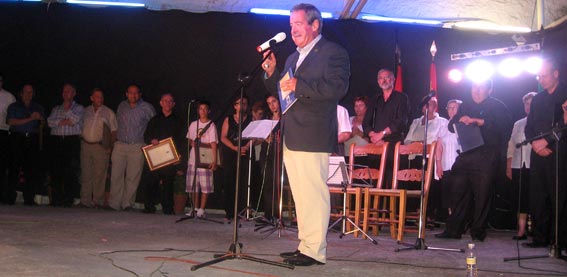 Andrés cierra el acto Andrés cierra el acto