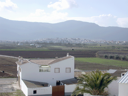 Vista de Zafarraya desde su anejo, El Almendral